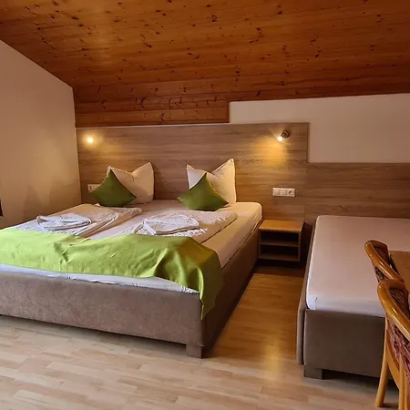 Sonnhof Szálloda 3*